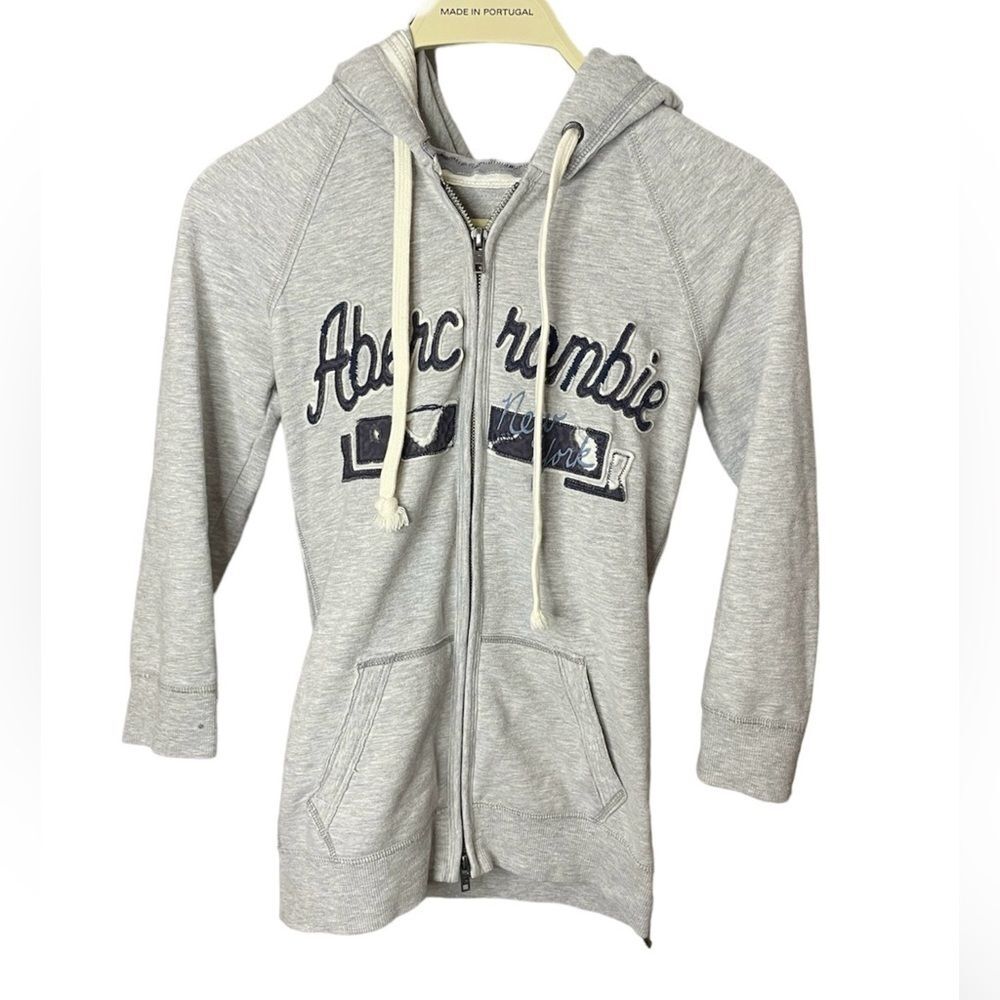 Abercrombie & Fitch zipped hoodie women’s grey distressed zip jacket sz small